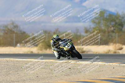 media/Jan-10-2025-CVMA Friday Practice (Fri) [[489e0da257]]/Group 4 and Trackday/Session 5 (Turn 7)/